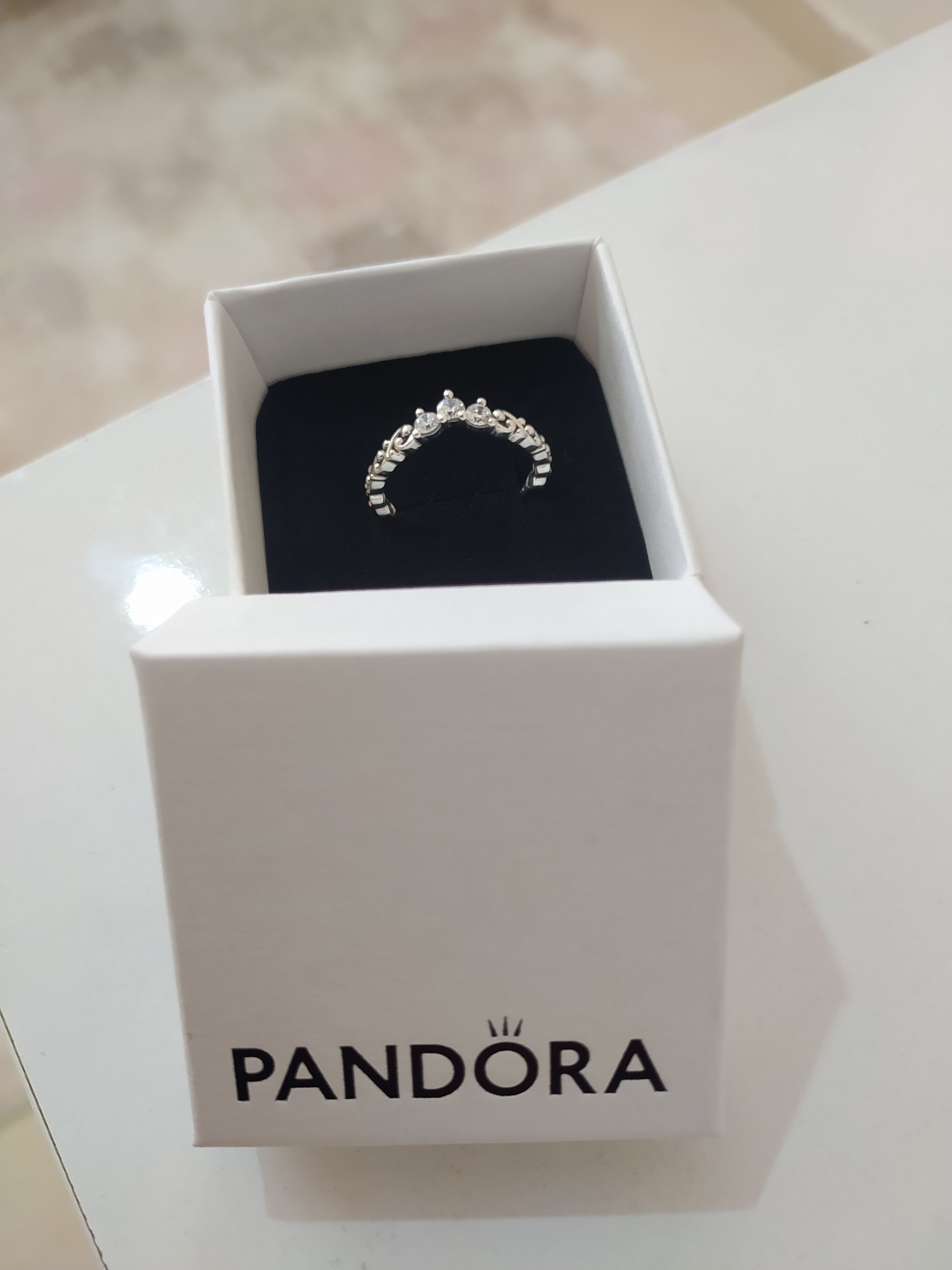 انگشتر نقره زنانه پاندورا Pandora اورجینال 192232C01 photo review