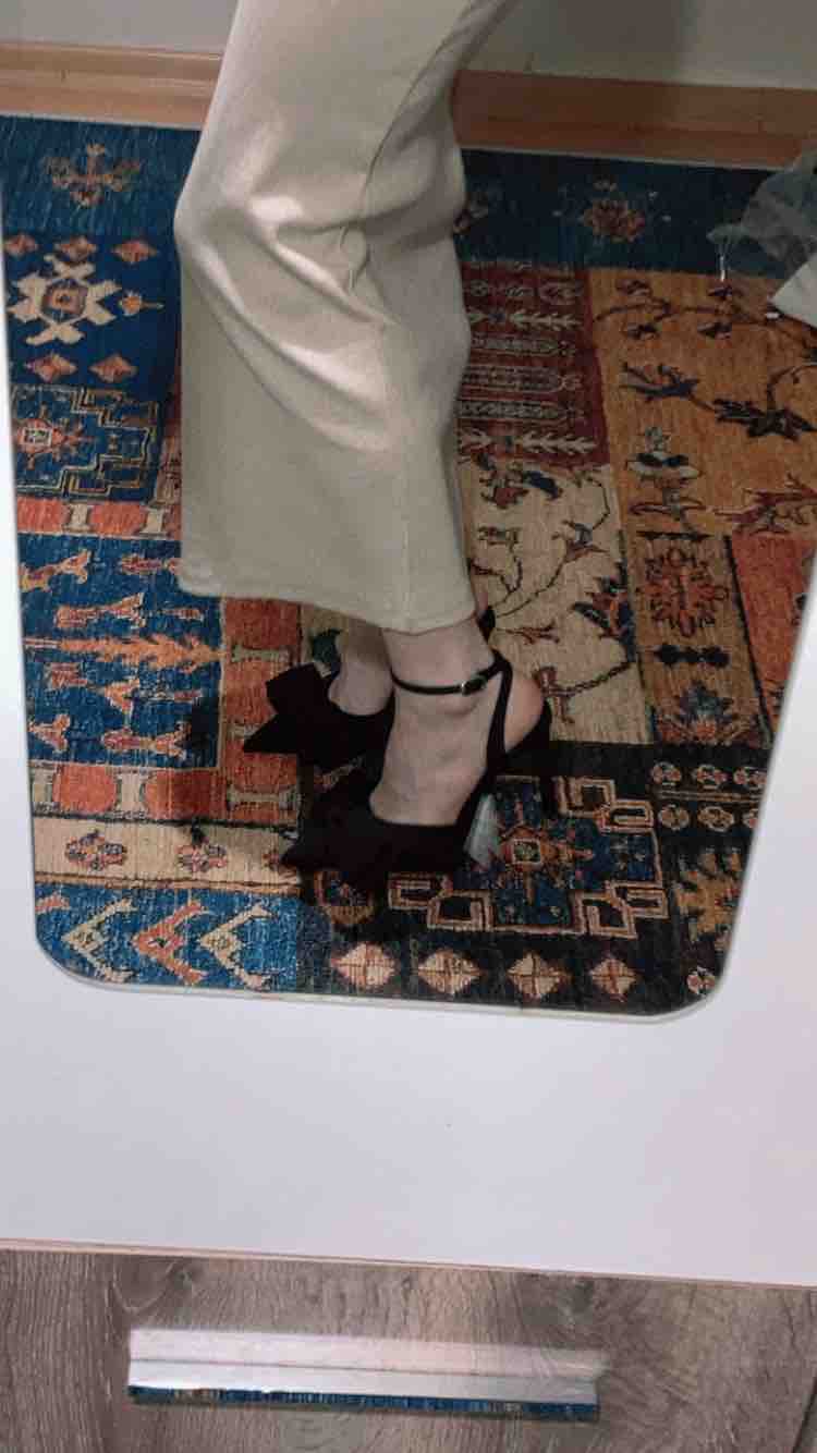کفش پاشنه بلند کلاسیک زنانه استرادیواریوس اورجینال 19158370 photo review